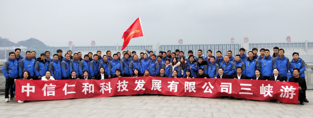 2019���{��