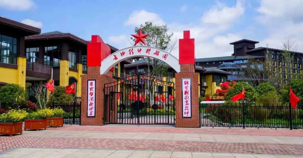 �������깝(ji��)حӢɽ�ļ����� �ഺ֮���k���`��