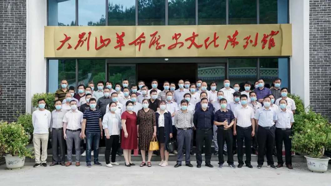 �S����ؚ�����h�M����ӛÓؚ����ʾ����Ӗ����Ӣɽ��ȼtɫ�Ļ���Ӗ�����_��