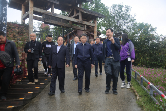 2020�����ʡֱ�C�PӢɽƬ�^��ؚ�������M����Ӣɽ���_