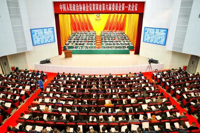 ����ף�R�S���С��ɕ����������_