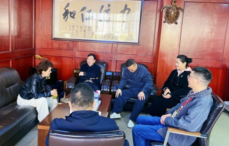 ��hӢɽ�̕����L�����ʺͼ��F